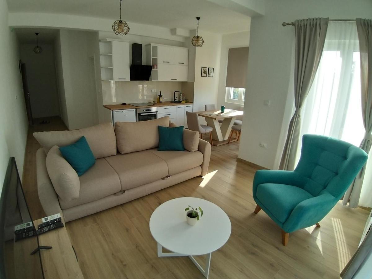 Apartman Petivat Gardens