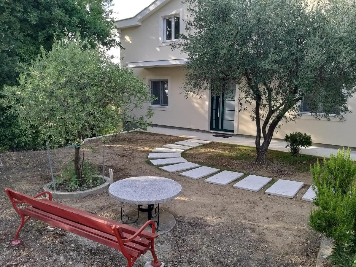 Petivat Gardens Apartman *